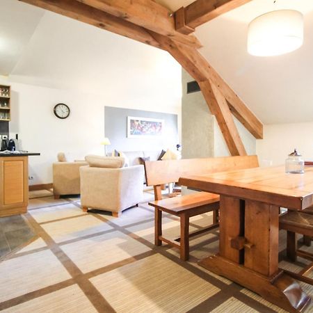 Exceptional 3 Bed Penthouse With Fireplace And Stunning Views フレーヌ エクステリア 写真
