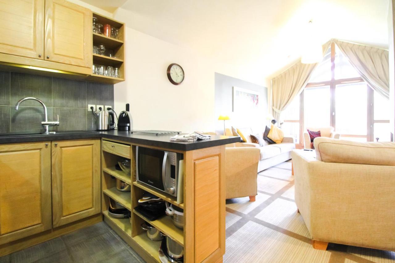 Exceptional 3 Bed Penthouse With Fireplace And Stunning Views フレーヌ エクステリア 写真