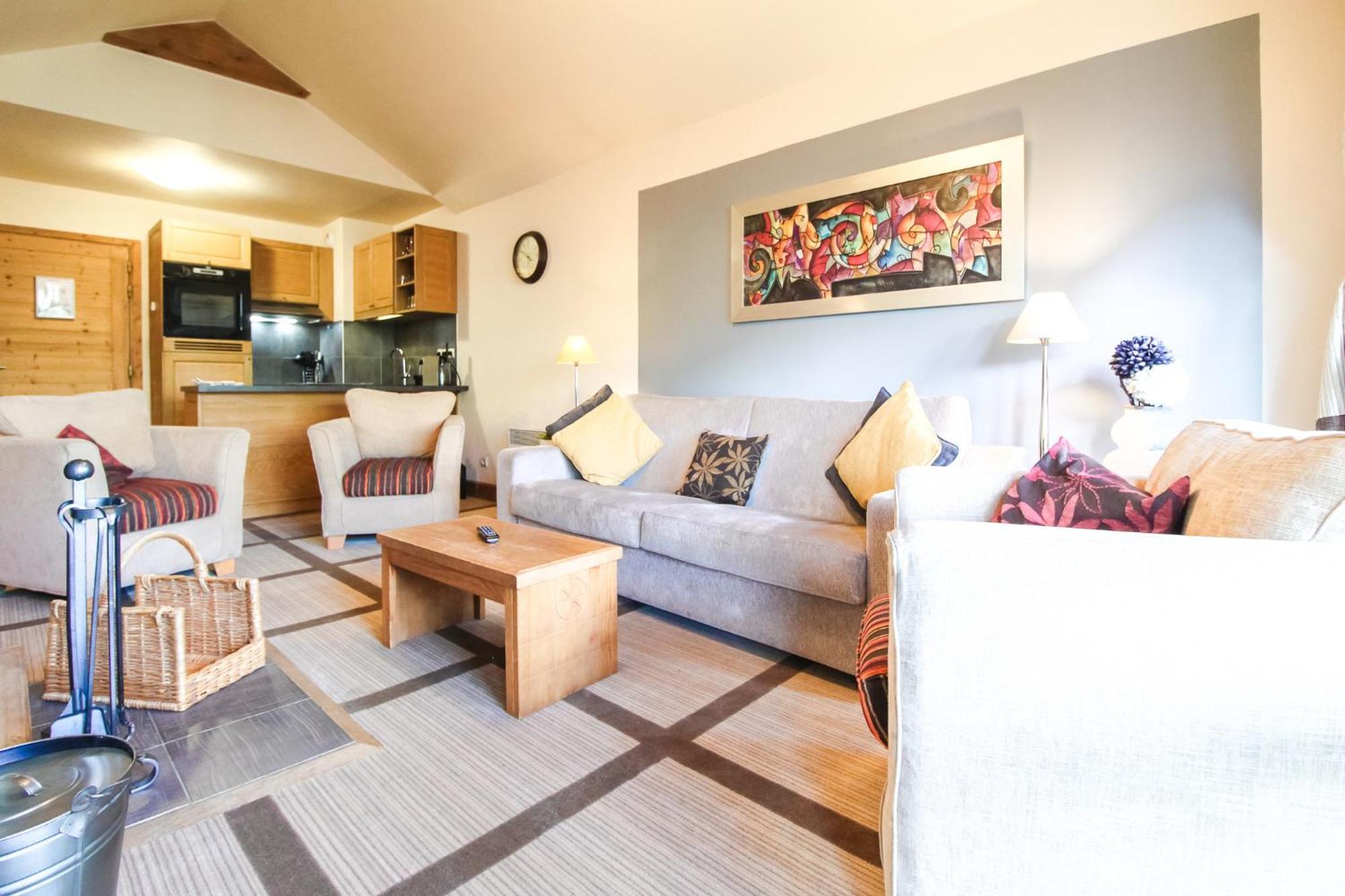 Exceptional 3 Bed Penthouse With Fireplace And Stunning Views フレーヌ エクステリア 写真